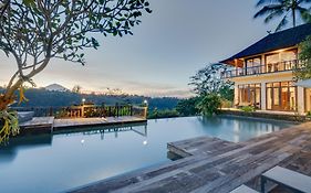 Awan Biru Villas